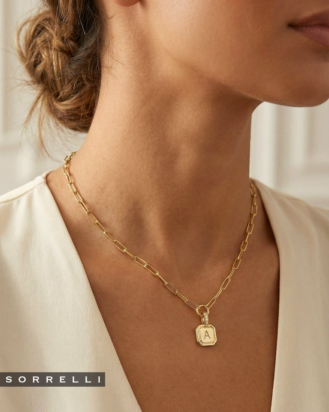 F Initial Charm - CFR15BGCRY